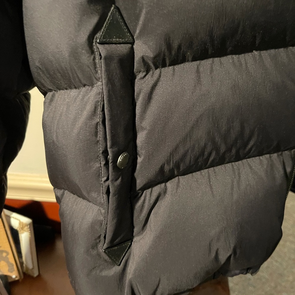 Burberry Black Puffer Jacket - Picture 10 of 10